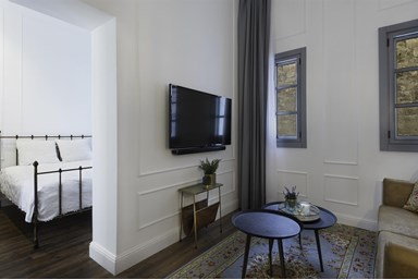 עכותיקה - פרימיום ג'וניור