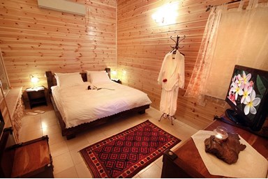 תומר דבורה - הבקתה