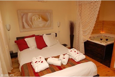 שירת הרוח - בקתות ירדן ועומרי