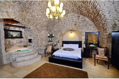 שלווה בצפת העתיקה - קאזיס