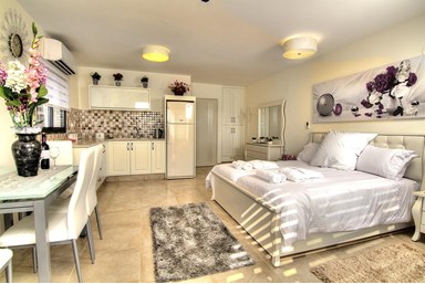 שלווה בצפת העתיקה - רות