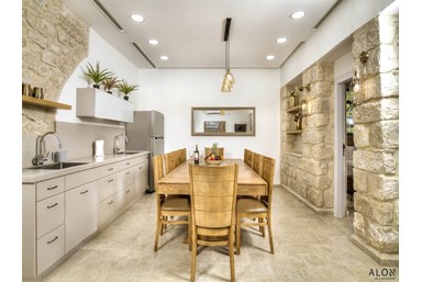 שלווה בצפת העתיקה - אצולת הכיכר A