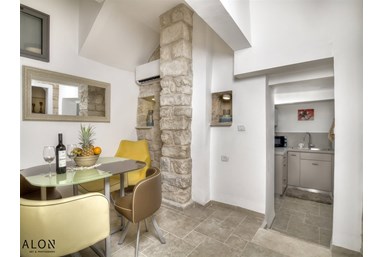 שלווה בצפת העתיקה - אצולת הכיכר A