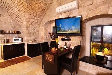 שלווה בצפת העתיקה - קאזיס