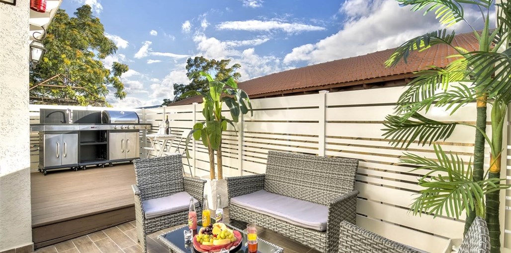 שלווה בצפת העתיקה אצולת הכיכר (7).jpg