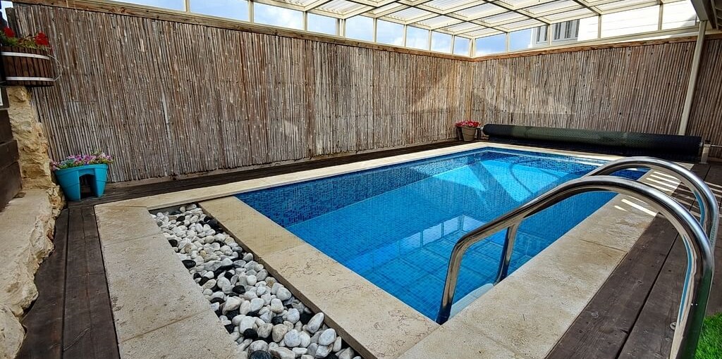 בקתה בשמורה בקתת עץ (21).jpg