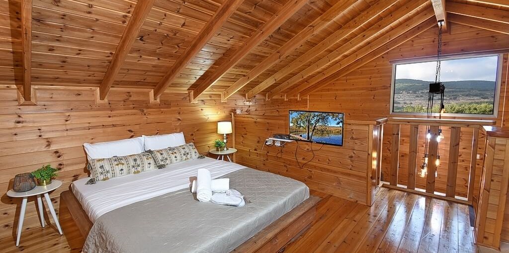 בקתה בשמורה בקתת עץ (30).jpg