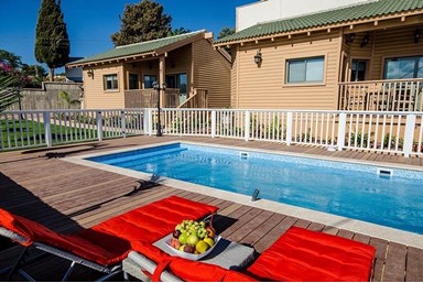 קלודין בקתות יוקרה