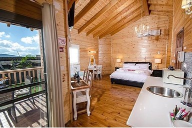 קלודין בקתות יוקרה - הבקתות המשפחתיות