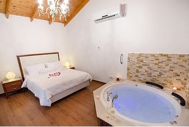 קלודין בקתות יוקרה - הבקתה הזוגית