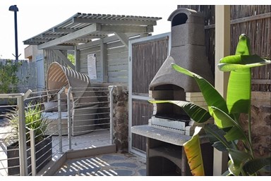 צימר נועם לב - החצר והבריכה