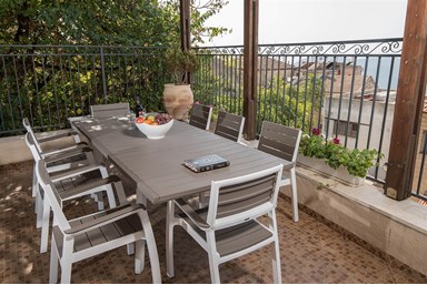 נופש בעתיקה