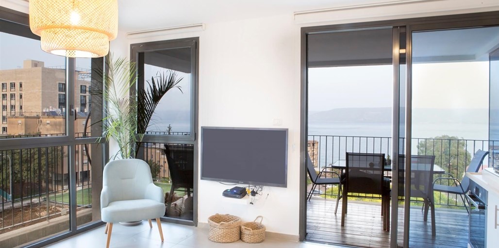 לייקוויו אואזיס - Lakeview Oasis הסוויטה הכחולה (2).jpg