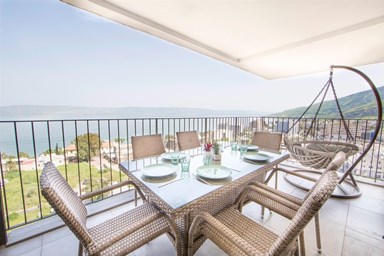 לייקוויו אואזיס - Lakeview Oasis - הדירה הורודה