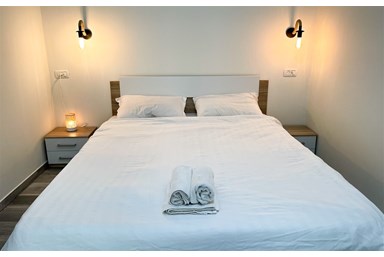 על צוקי הגלבוע - סוויטת בוטיק