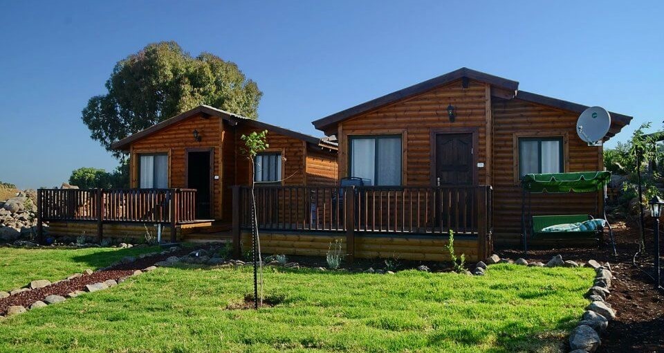 הבקתות האקולוגיות מתחם החוץ (10).jpg