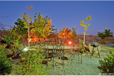 ורד הגולן - החצר והבריכה