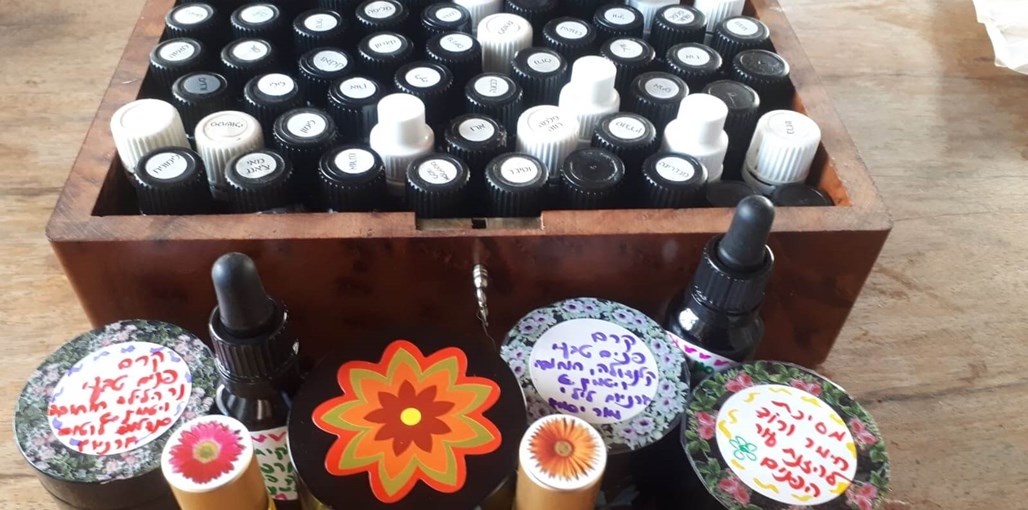 מנדלה רוקחות טבעית (9).jpeg