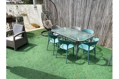 עדנת האוהבים - הבריכה והנוף