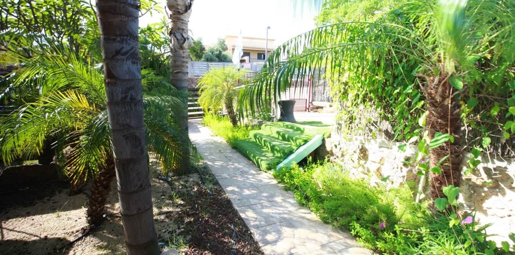 רילקס בגולן garden1.JPG