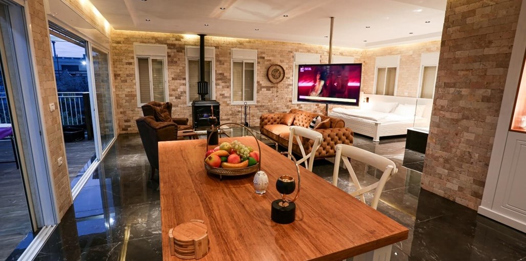 הסוויטה המלכותית סוויטה מלכותית - פנים הסוויטה (3).jpg