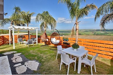 נחלים בקתות בטבע - בניאס