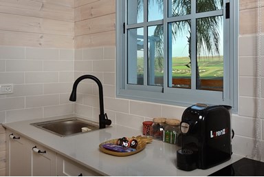 נחלים בקתות בטבע - בניאס