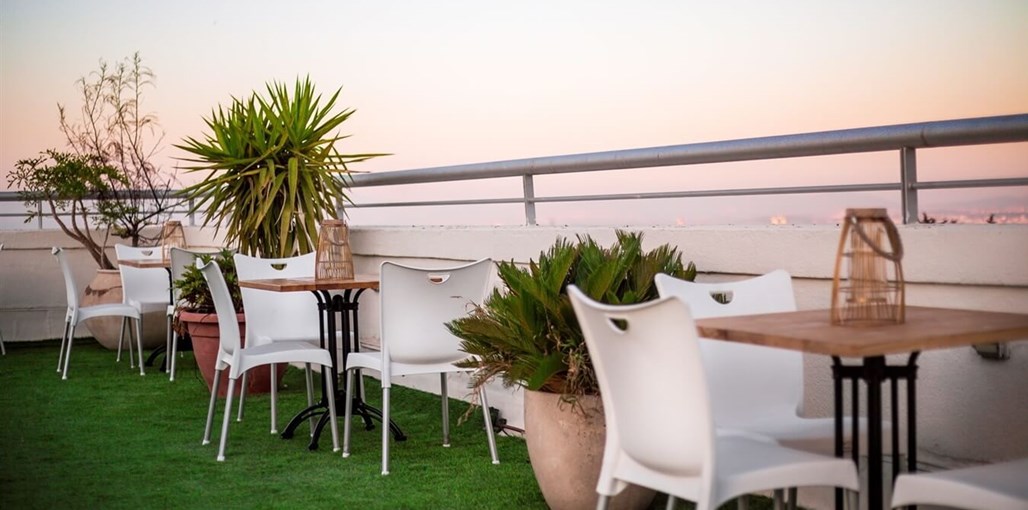 מלון סאטורי מלון סאטורי - הגג (5).jpg