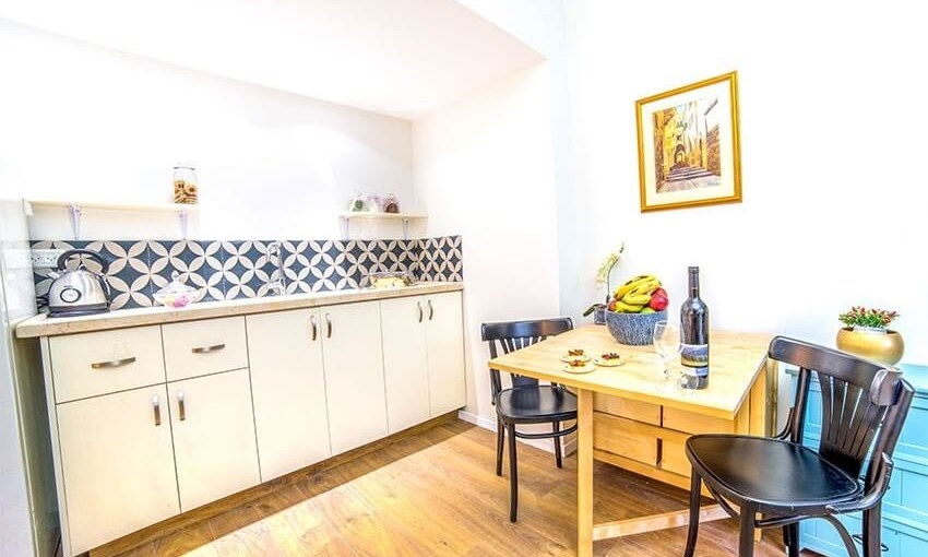 מלון כורזין ירושלים - דירות יונתן דלוקס (3).jpg