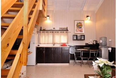 נפלאות הכנרת - בקתות העץ