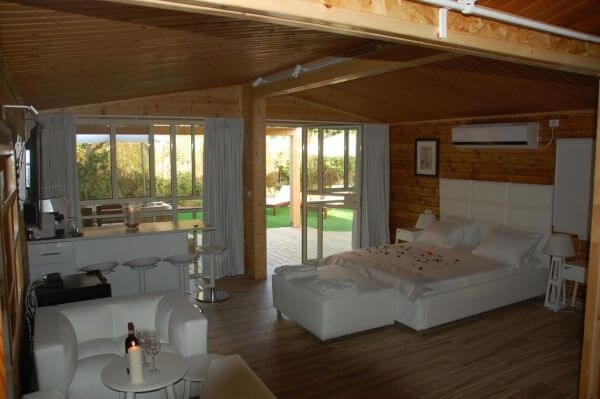 אננדו - ANANDU 8.jpg