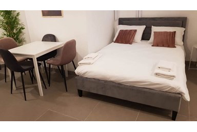 THE BLUE HOUSE - הדירות