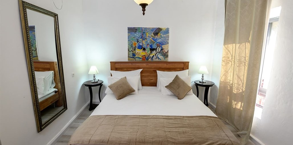 מלון בוטיק רוזנטליס חדר תרשיש (1).jpg