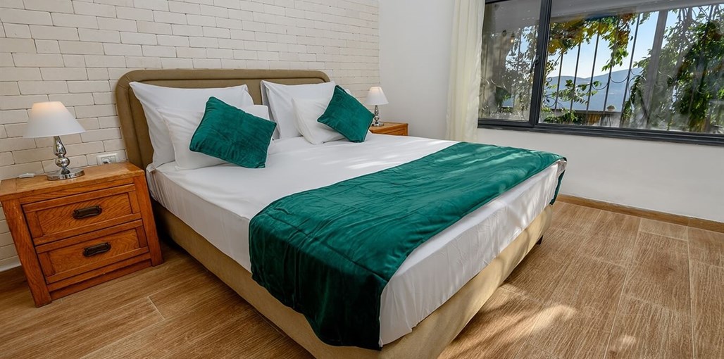 מלון בוטיק רוזנטליס חדר גלריה (1).jpg