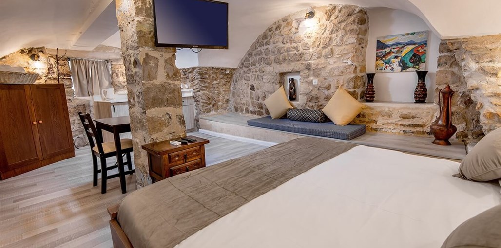 מלון בוטיק רוזנטליס חדר יהלום (2).jpg