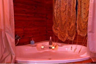 נופש דביר - בקתת העץ הזוגית