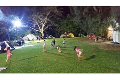 קמפינג נווה קרני - מתחם הקמפינג