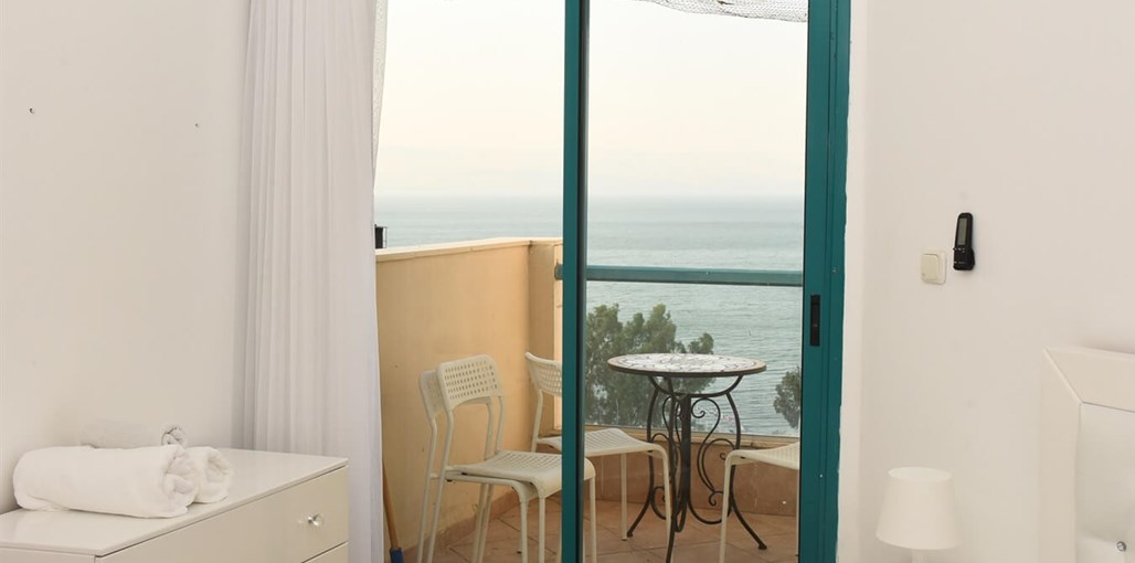 סוויטה מתוקה על הכנרת טופ סקיי (25).JPG