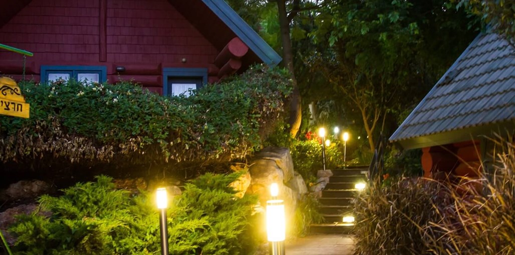 אלומה בכפר בקתות גלריה (9).jpg