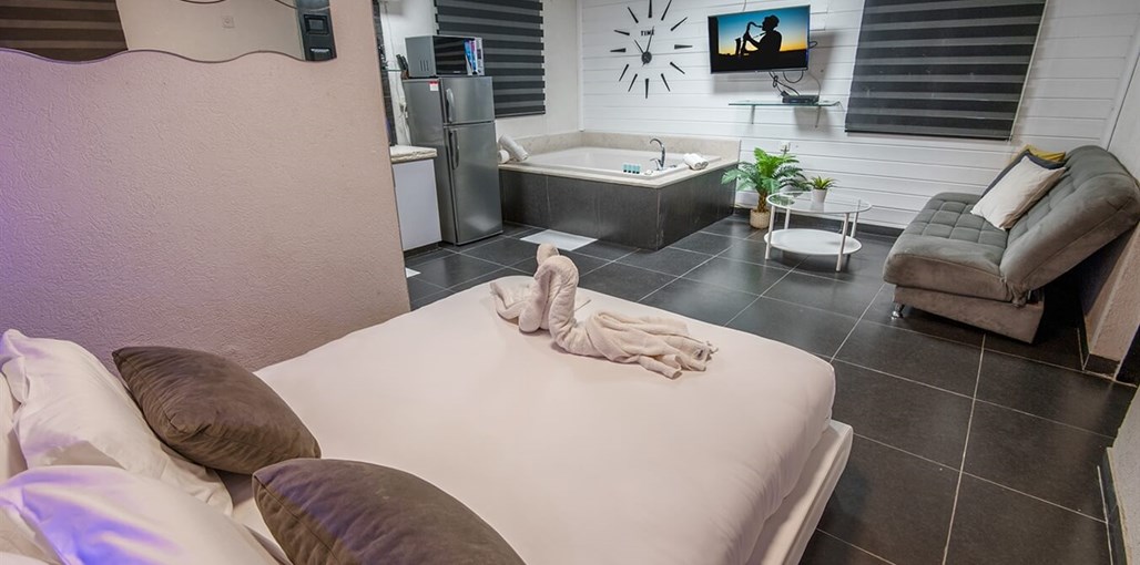 אחוזת תאי TAI סוויטה 1 (6).jpg