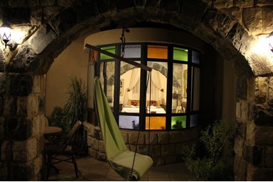 וודסטון - WoodStone - לזוגות בלבד - החצר