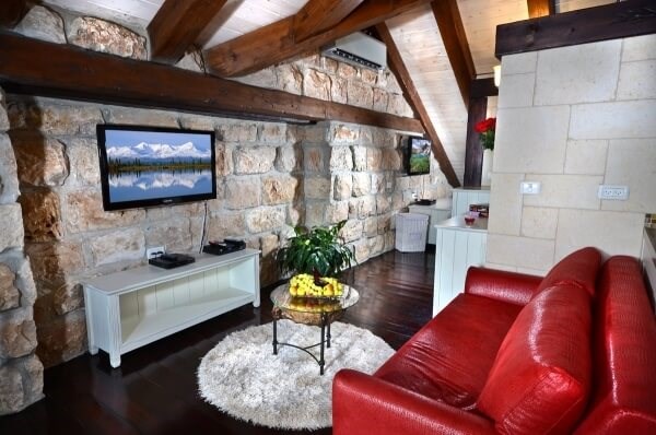 פנינת הברון מטולה סוויטה 1 (1).jpg