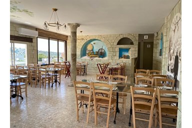 אחוזת אל חיר - המסעדה