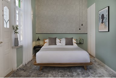 מלון בוטיק דמסון - חדר דלקס+מרפסת