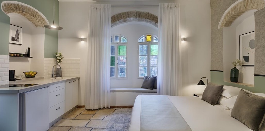 מלון בוטיק דמסון חדר קלסי (3).jpg