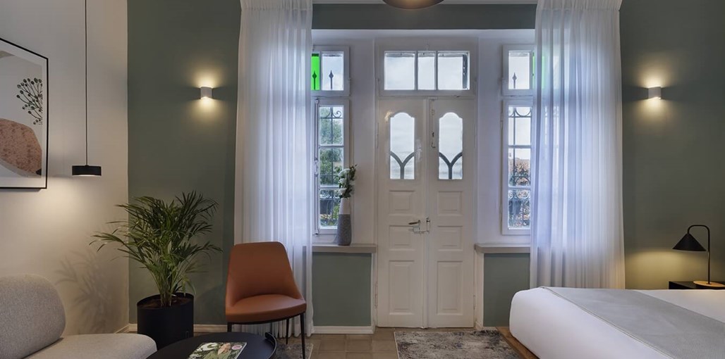 מלון בוטיק דמסון דלקס +מרפסת (3).jpg