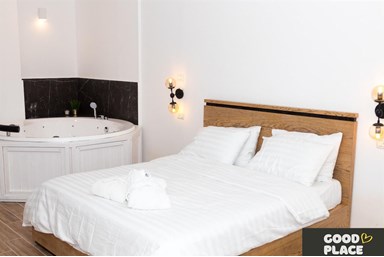 גוד פלייס - Good Place - סוויטות עם ג'קוזי