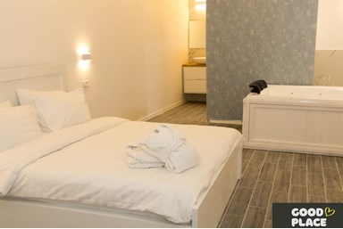 גוד פלייס - Good Place - סוויטות עם ג'קוזי