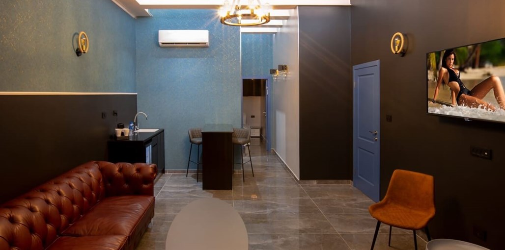 מלון גראף גראף - חדר 110 היהלום (2).jpeg