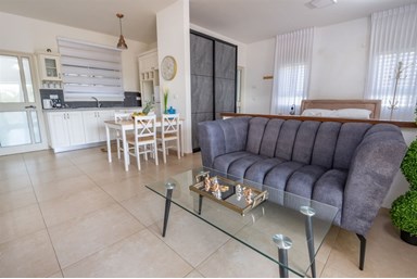 סוויטות לוגאסי - הסוויטות